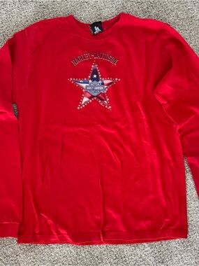 Vintage Harley-Davidson Red Star Graphic Tee. Size Medium